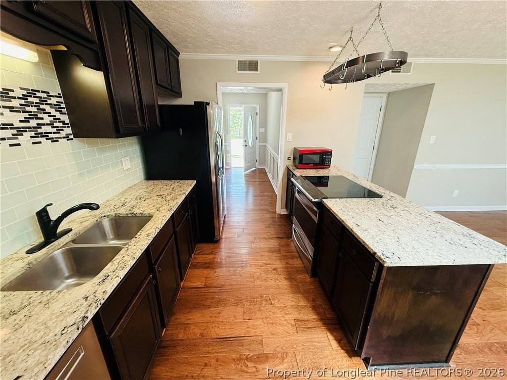 6927 Wickersham Dr - Photo 5 of 19