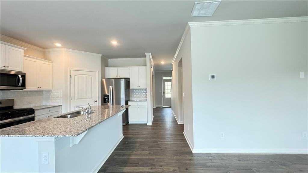 841 Highgrove Way - Photo 6 of 45