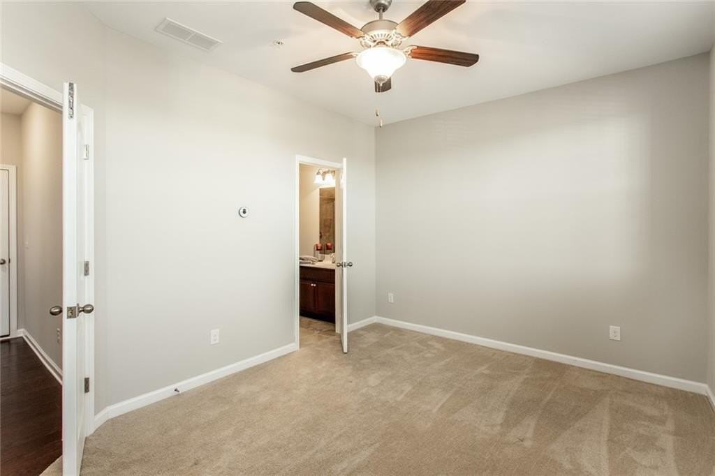 335 Beacons Pl - Photo 3 of 33