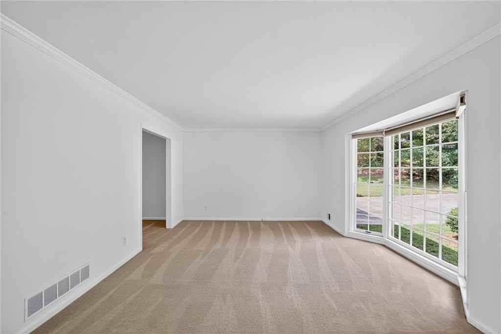 447 Cove Dr Ne - Photo 3 of 20