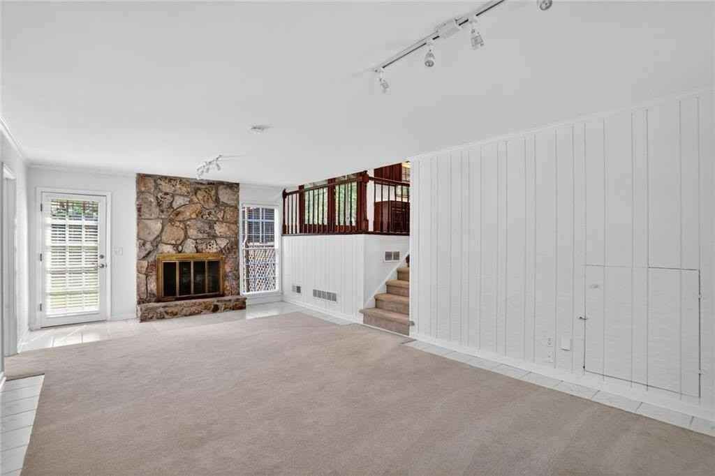 447 Cove Dr Ne - Photo 7 of 20