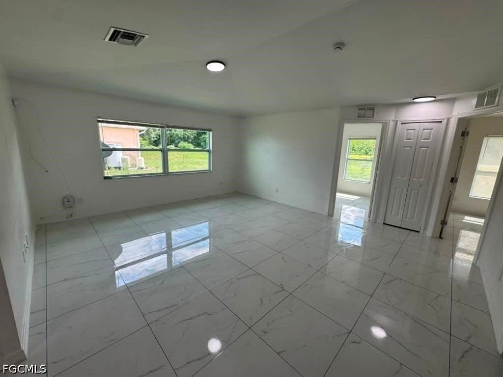 732 Ichabod Ave - Photo 4 of 18
