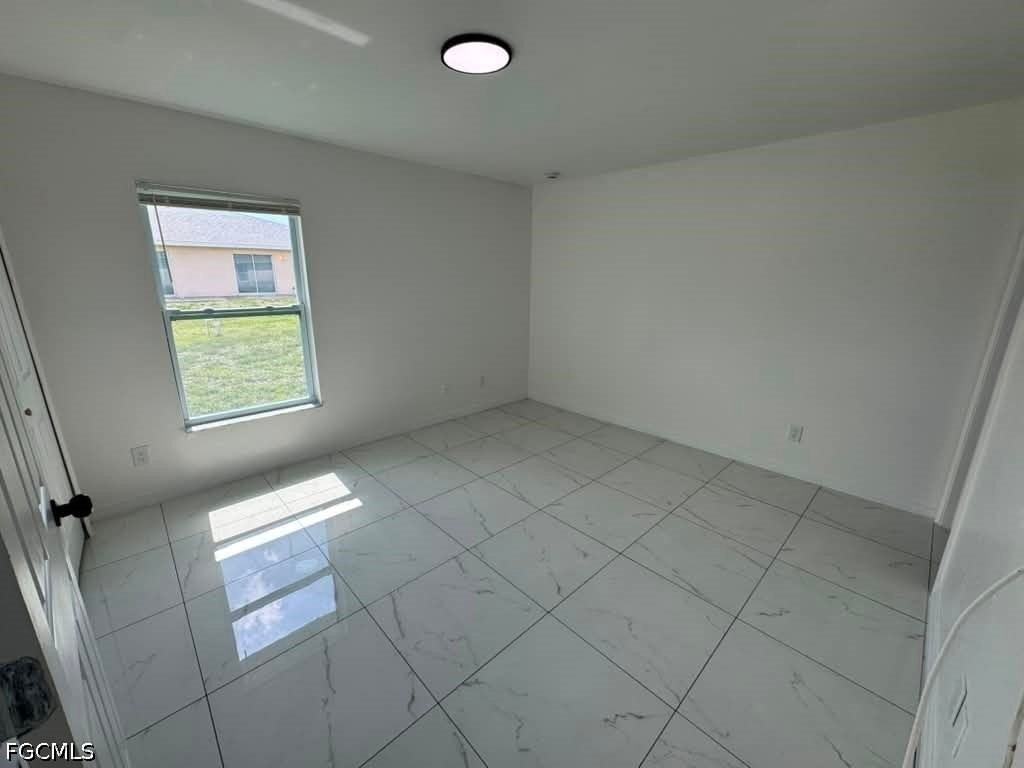 732 Ichabod Ave - Photo 5 of 18