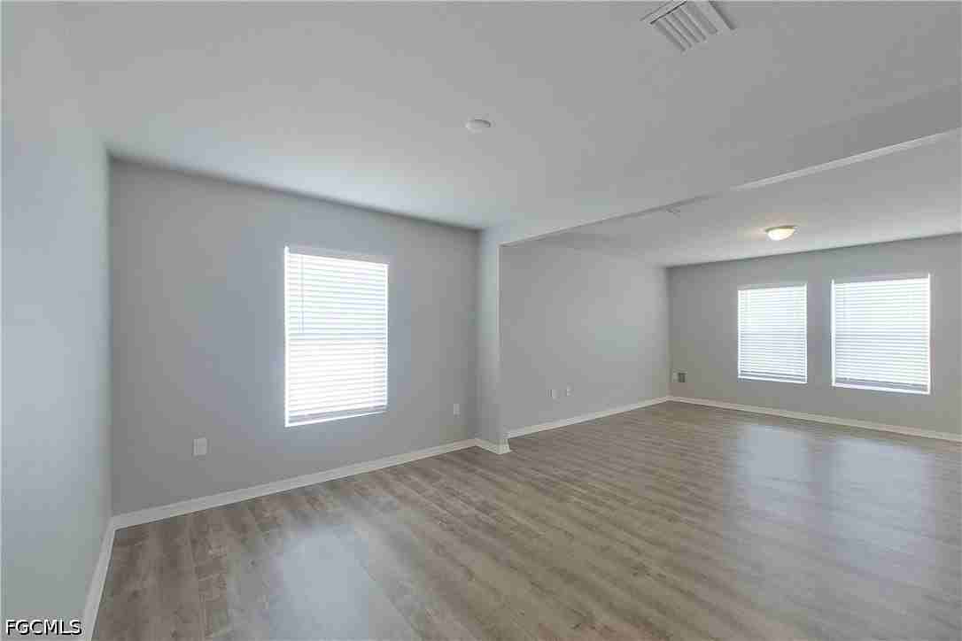 2227 Nw 11th Ct - Photo 3 of 23