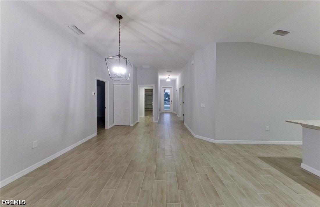 227 Pennfield St - Photo 4 of 20