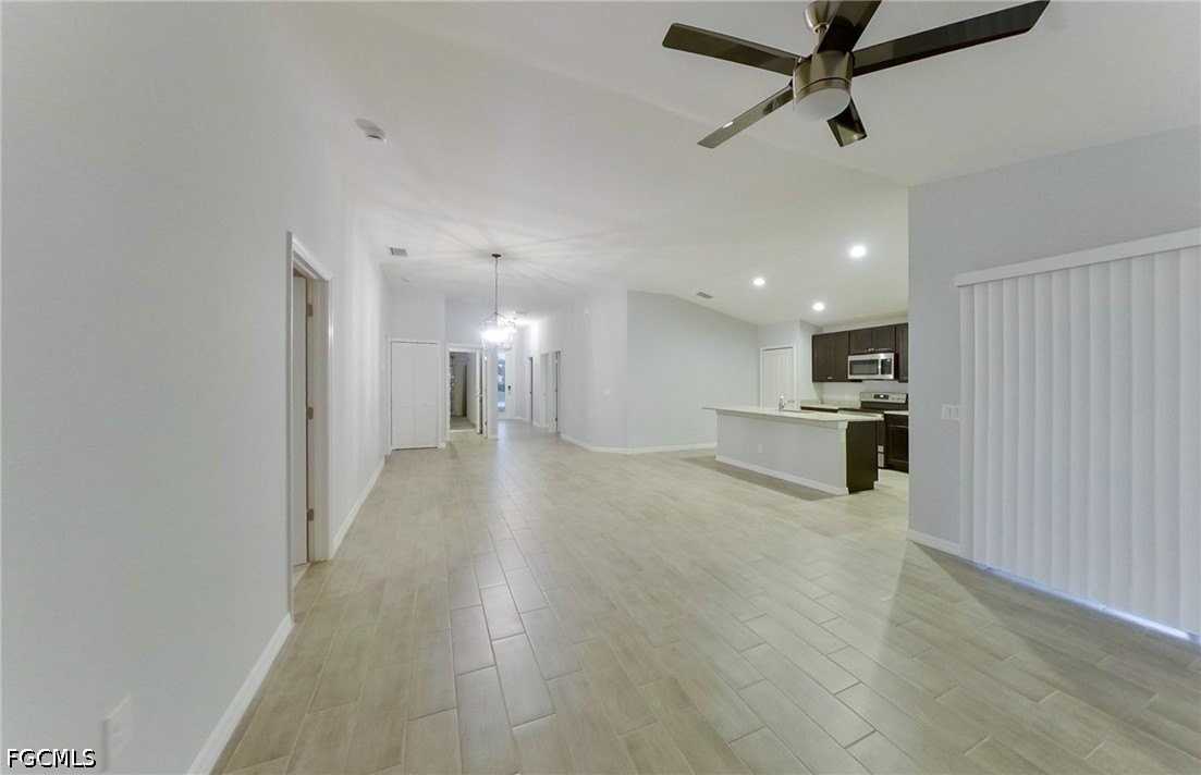 227 Pennfield St - Photo 5 of 20