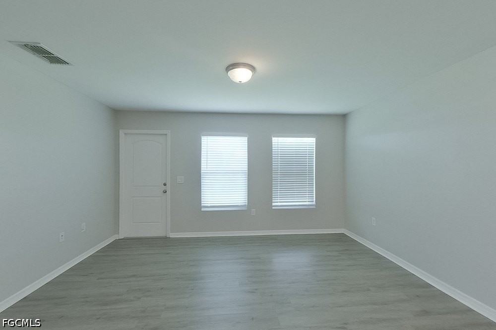 3214 65th St W - Photo 4 of 18
