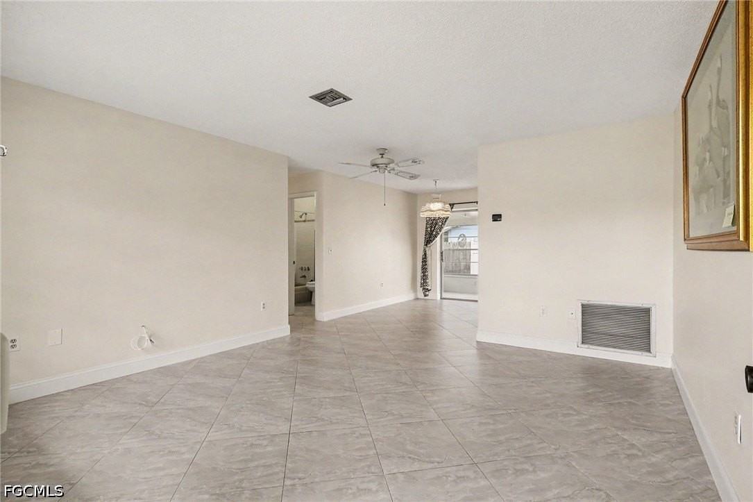5403 Baylor Ln - Photo 4 of 15
