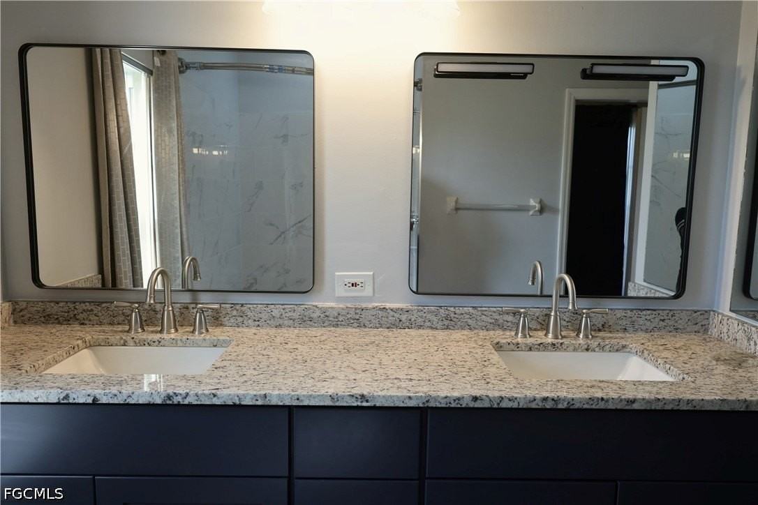 563 Chamonix Ave S - Photo 7 of 26