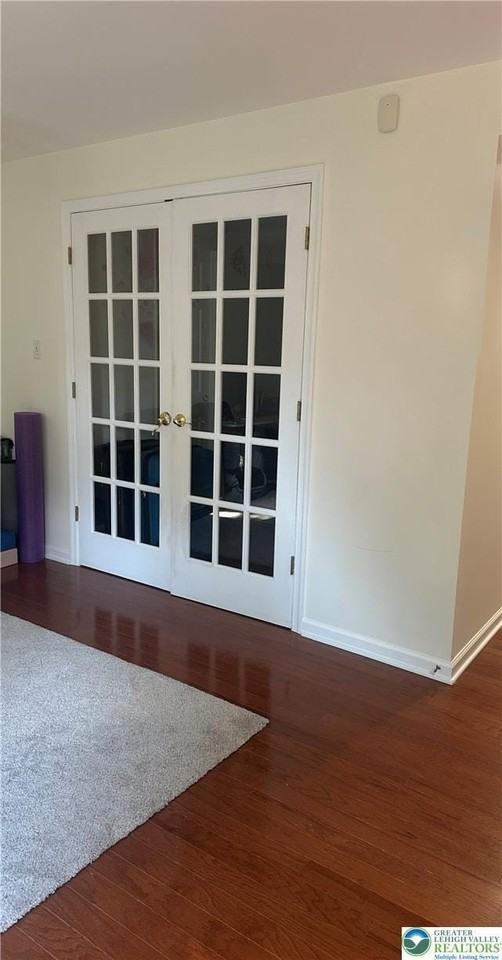 1051 Sparrow Way - Photo 5 of 28
