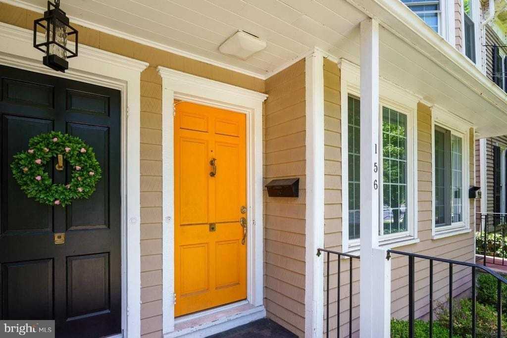 156 Mercer St - Photo 2 of 32