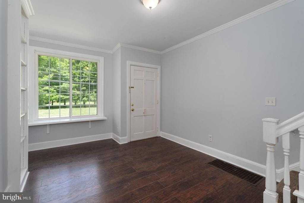 156 Mercer St - Photo 4 of 32