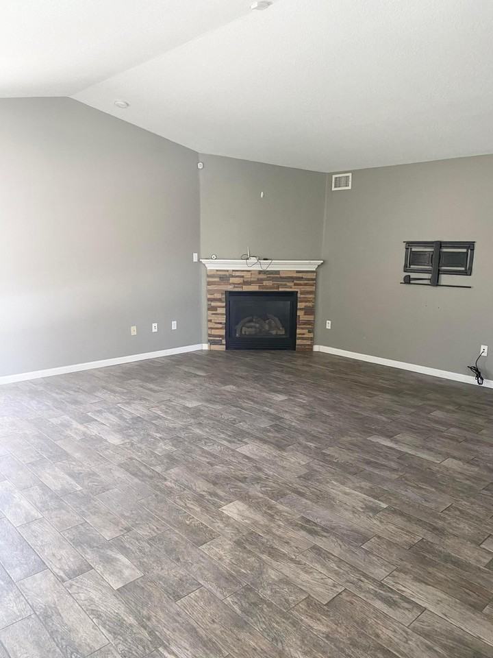 9016 Anacapa Ave Nw - Photo 4 of 24