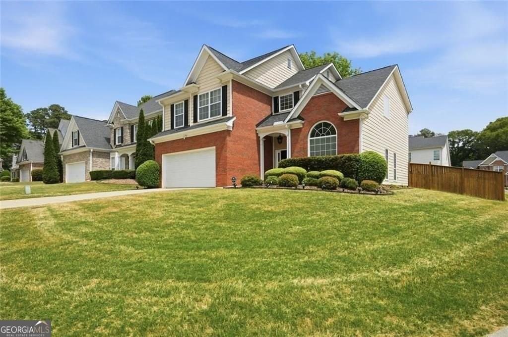 6261 Vinings Vintage Dr - Photo 2 of 31