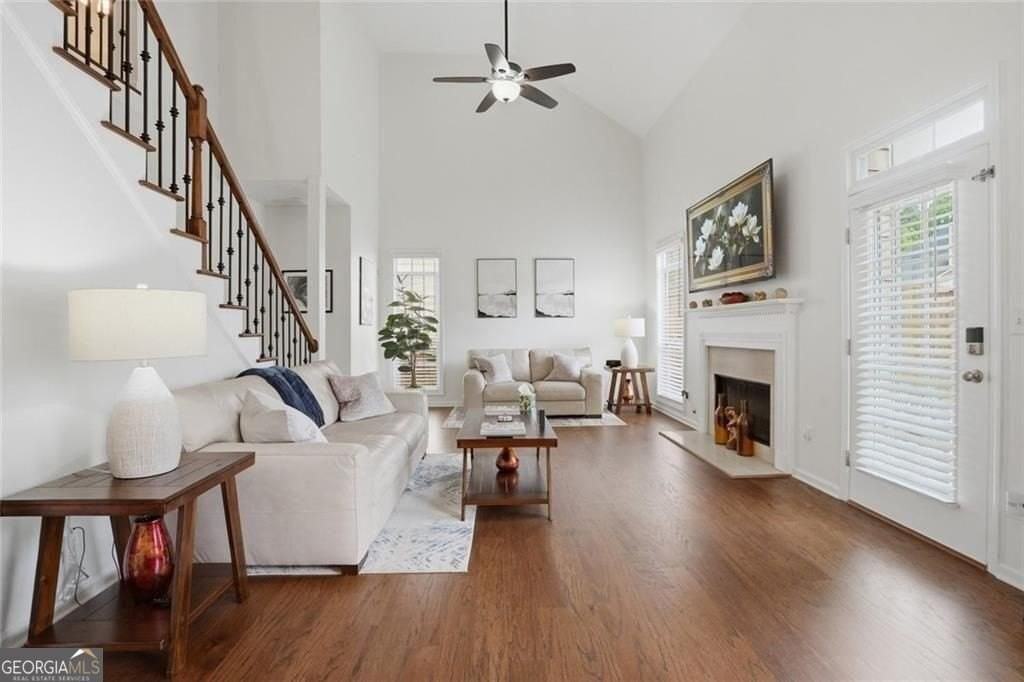 6261 Vinings Vintage Dr - Photo 4 of 31