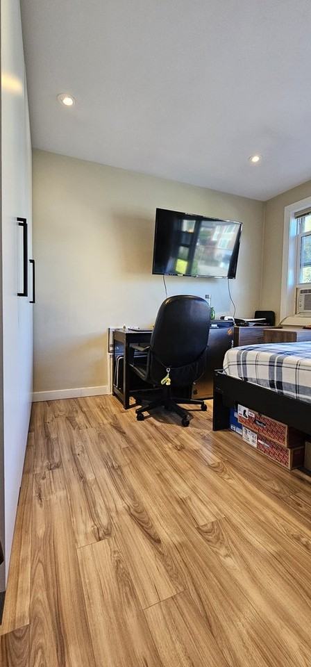 451 Caledonia Rd - Photo 4 of 15