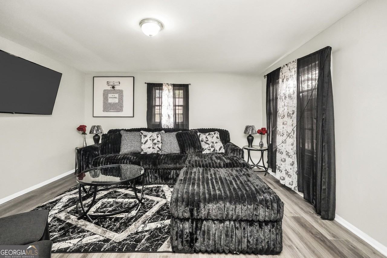 106 Vickie Dr - Photo 4 of 19