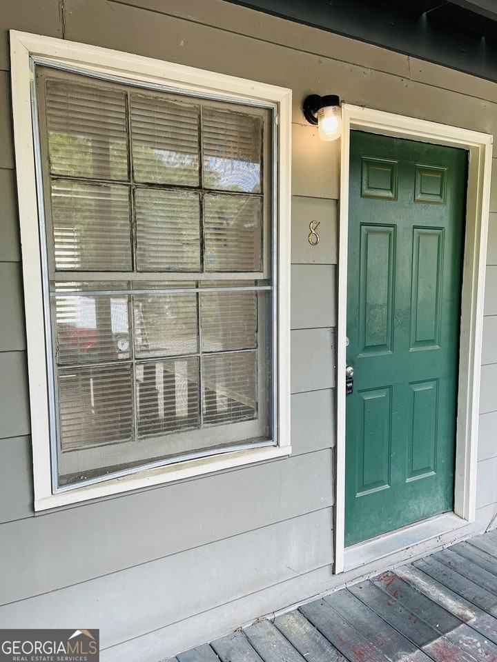 601 W Haralson St #08 - Photo 2 of 13