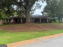 523 Parkdale Dr - Photo 1 of 1