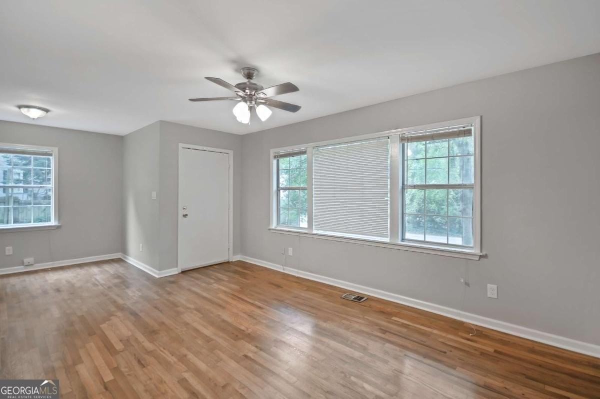 1877 Sumter St Nw - Photo 3 of 23