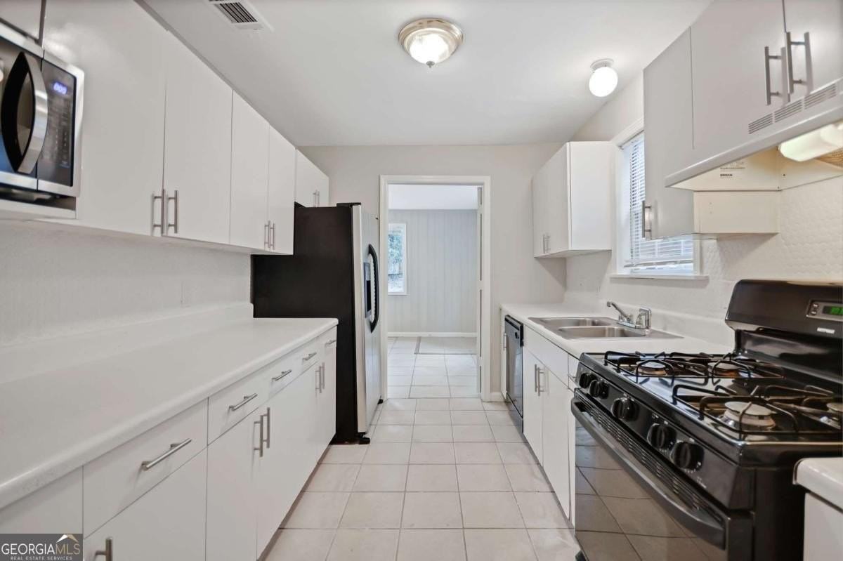 1877 Sumter St Nw - Photo 7 of 23