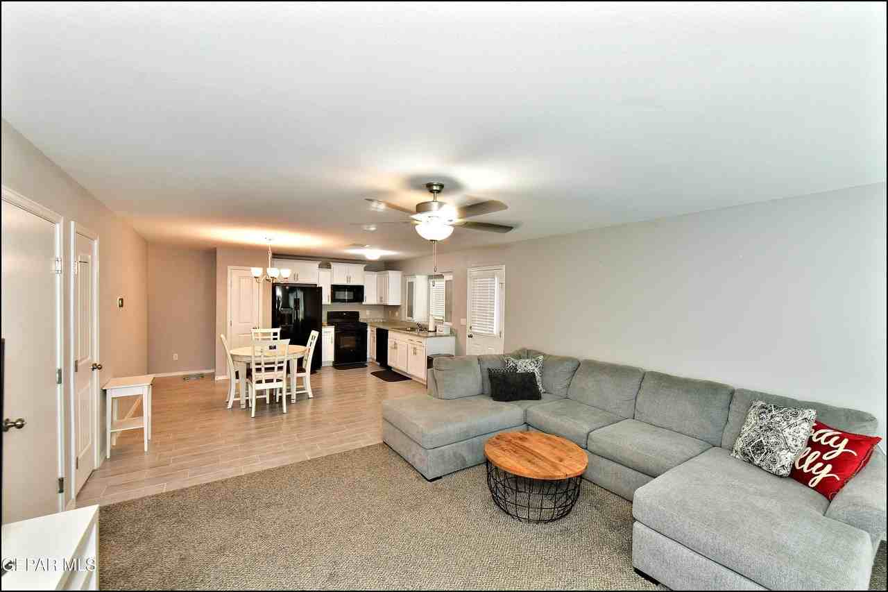 5129 Rose Elise St - Photo 6 of 35