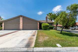 604 Raintree Ln - Photo 1 of 1