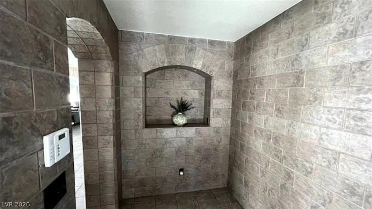 908 Carmel Shores Dr - Photo 4 of 19