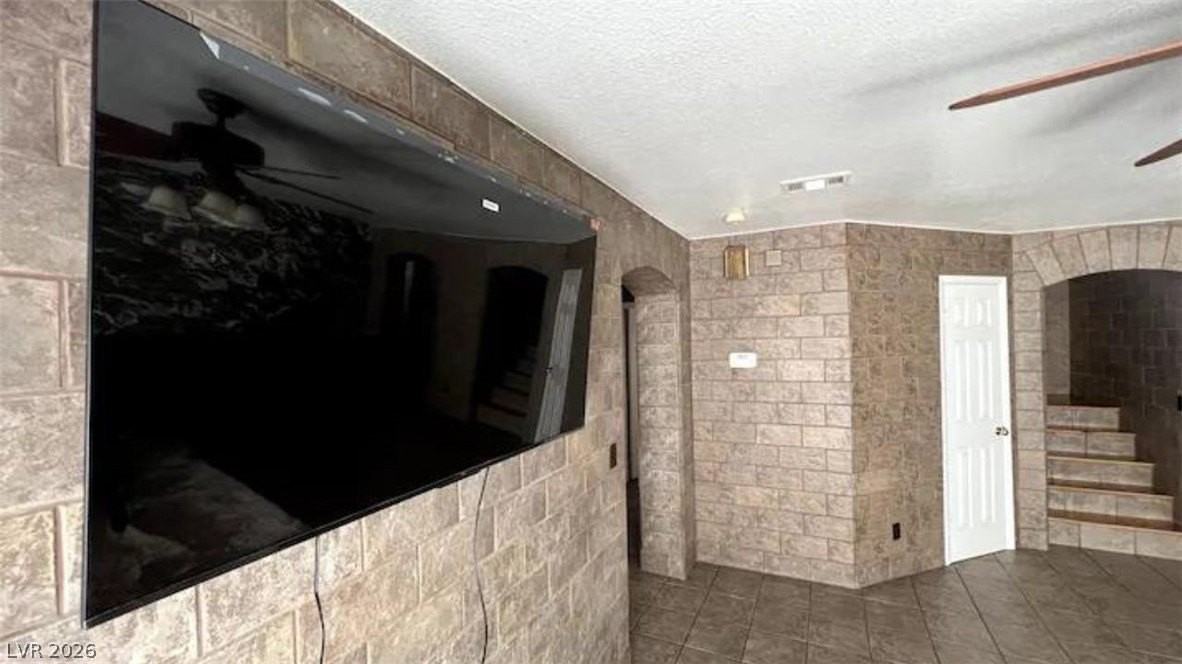 908 Carmel Shores Dr - Photo 6 of 19