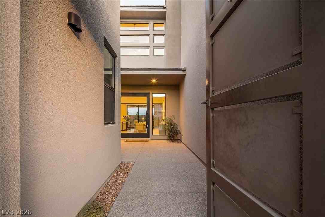 18 Garden Rain Dr - Photo 3 of 46