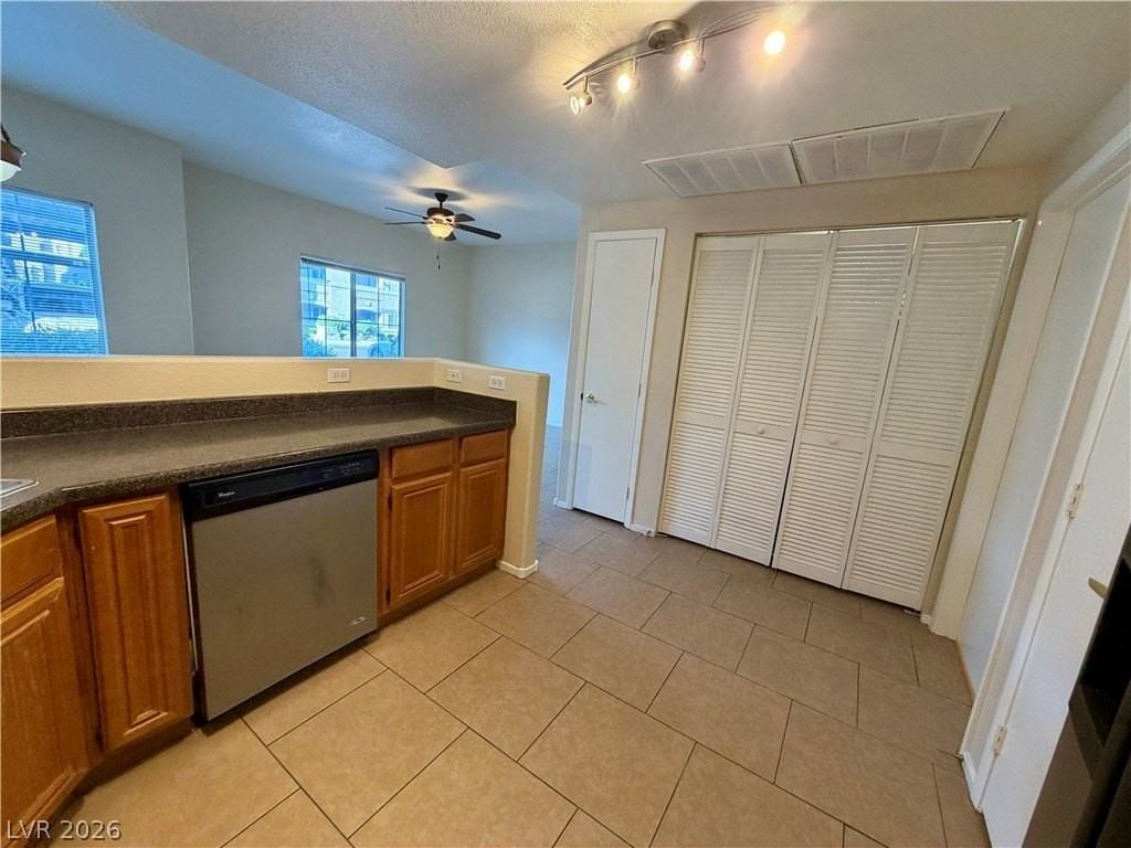 10245 S Maryland Pkwy #136 - Photo 5 of 16