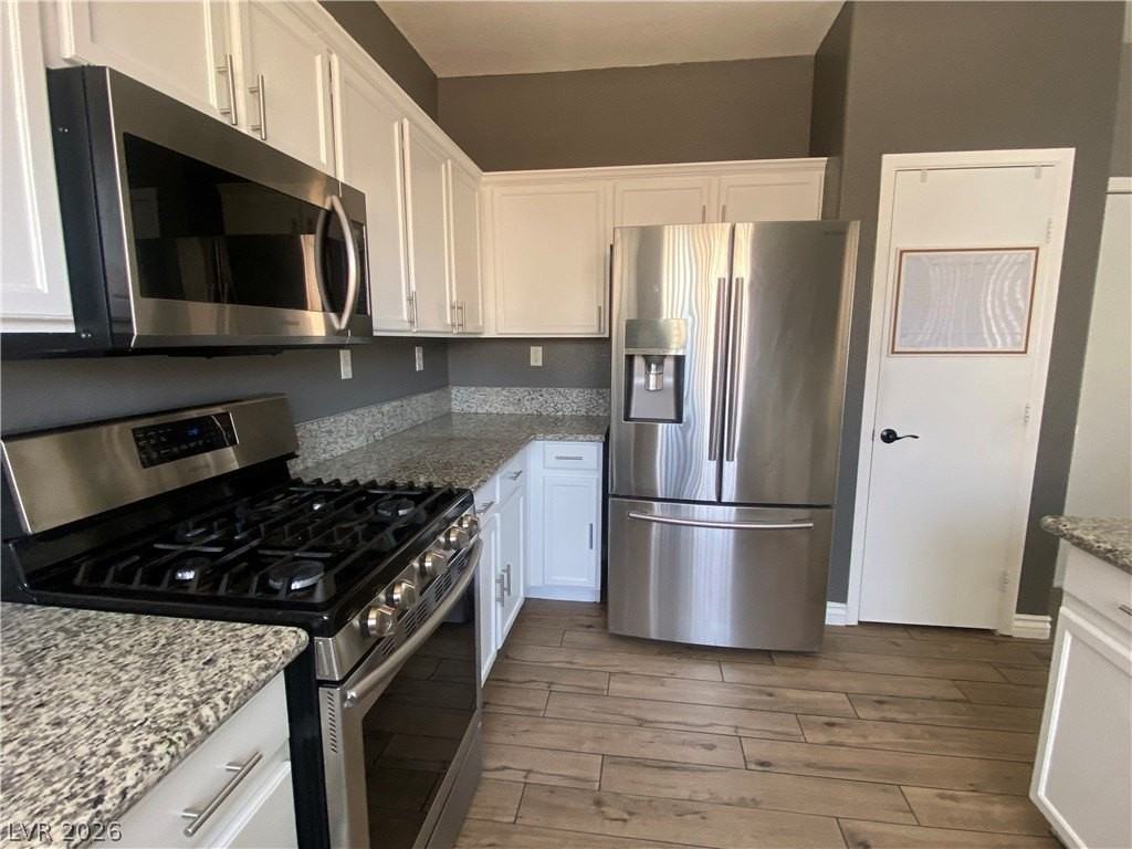 5402 Goldenseal Ct - Photo 4 of 13