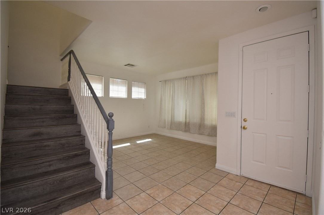 4448 Mount Penteli Ave - Photo 6 of 40