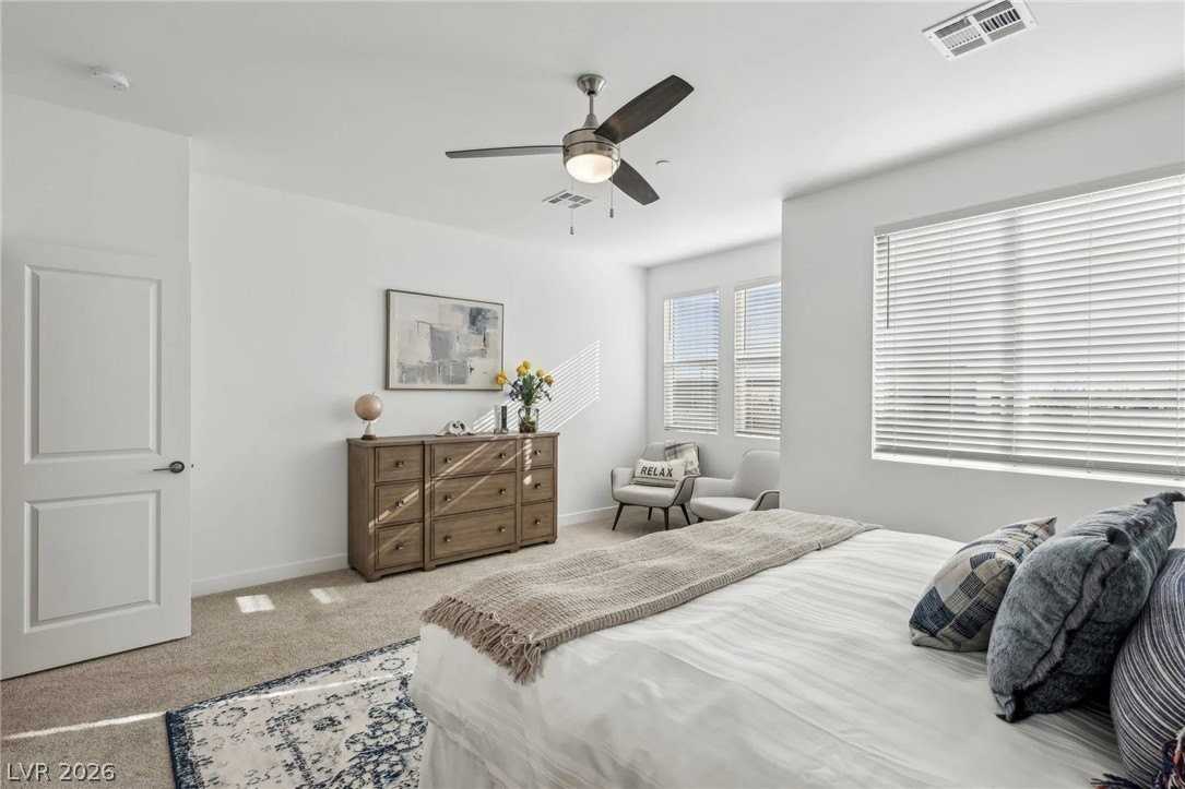 10543 Triumph Valley Ave - Photo 2 of 9
