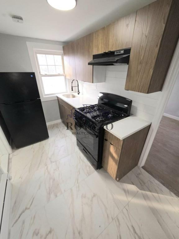145 Vermont Ave #3A - Photo 2 of 6