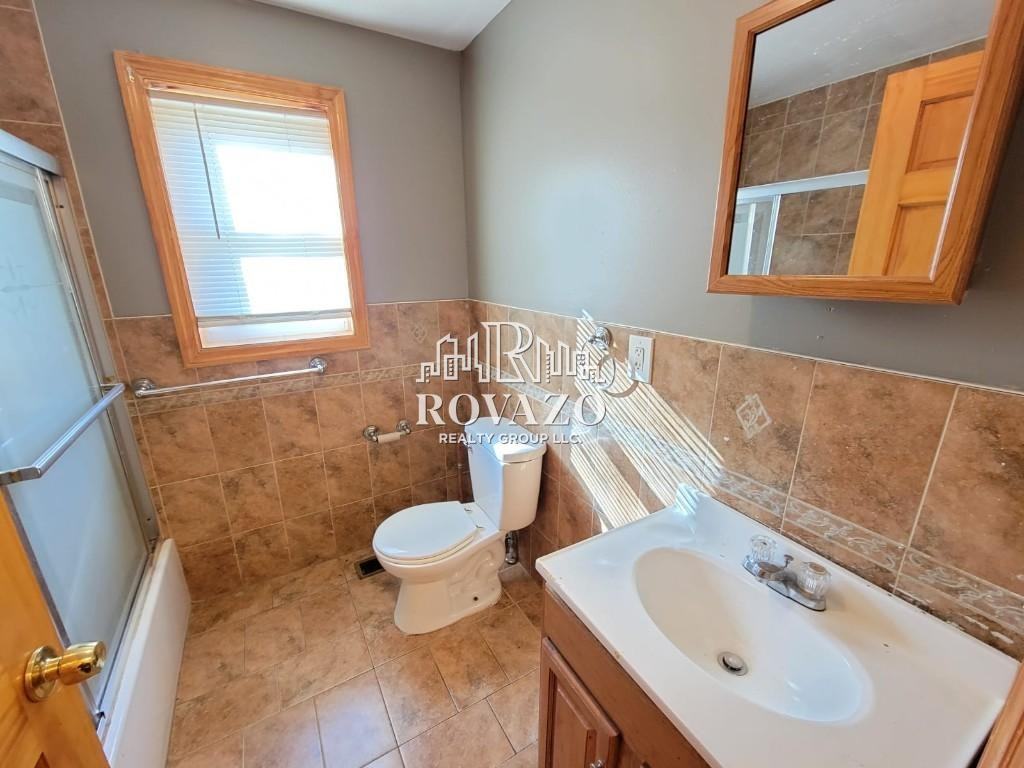 226 Columbia Ave #2RA - Photo 4 of 8