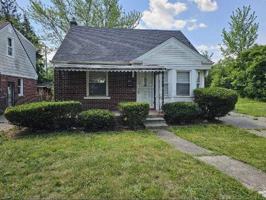 featured image of 16092 Coram St
