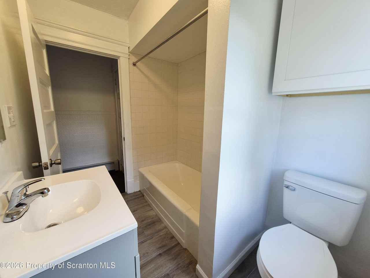 215 Taft St #2 - Photo 6 of 14