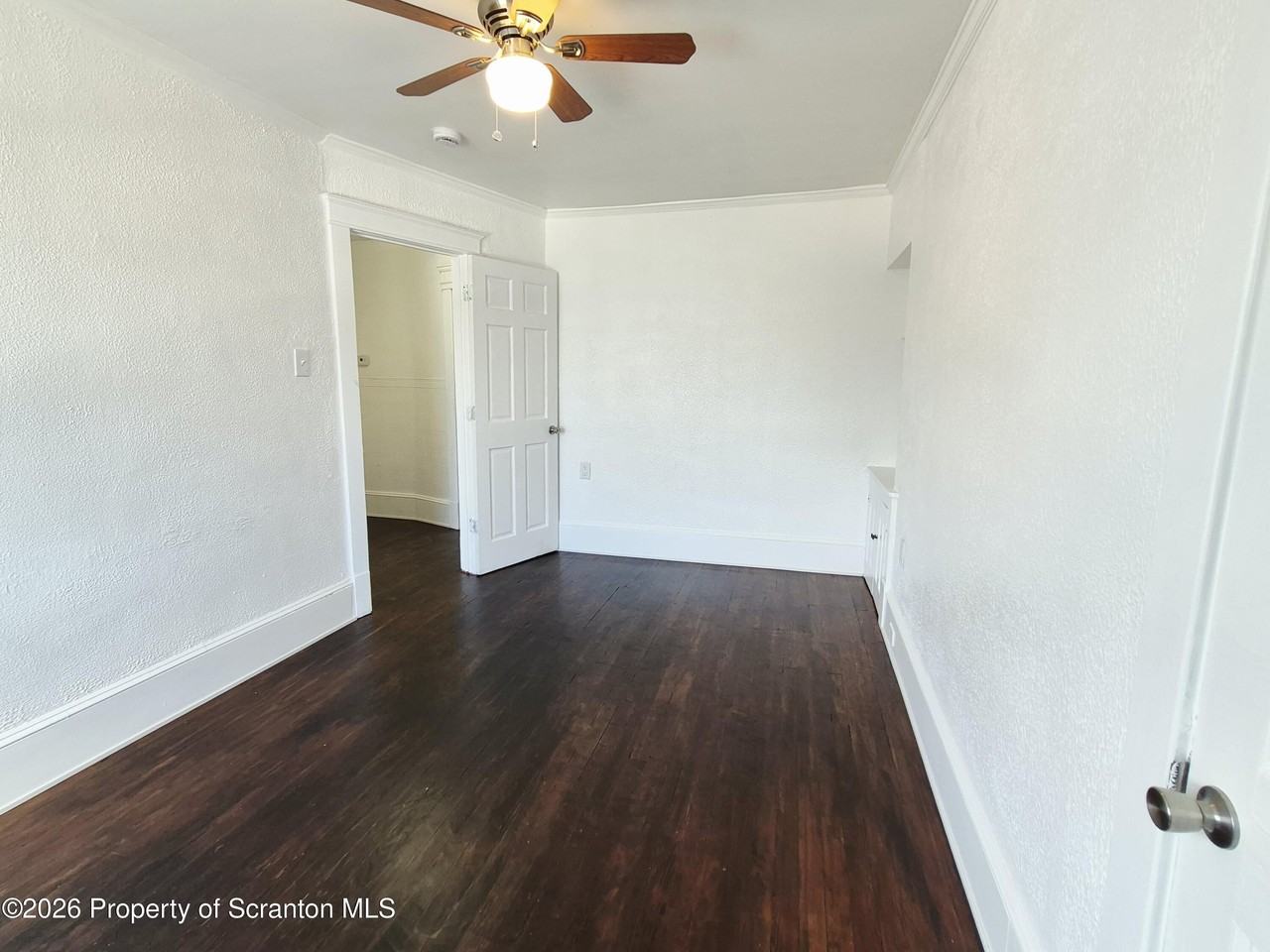 215 Taft St #2 - Photo 7 of 14