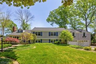 24 Thackeray Dr - Photo 1 of 1