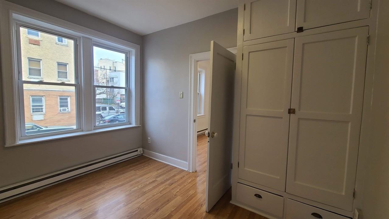 15 Hopkins Ave #1 - Photo 6 of 19
