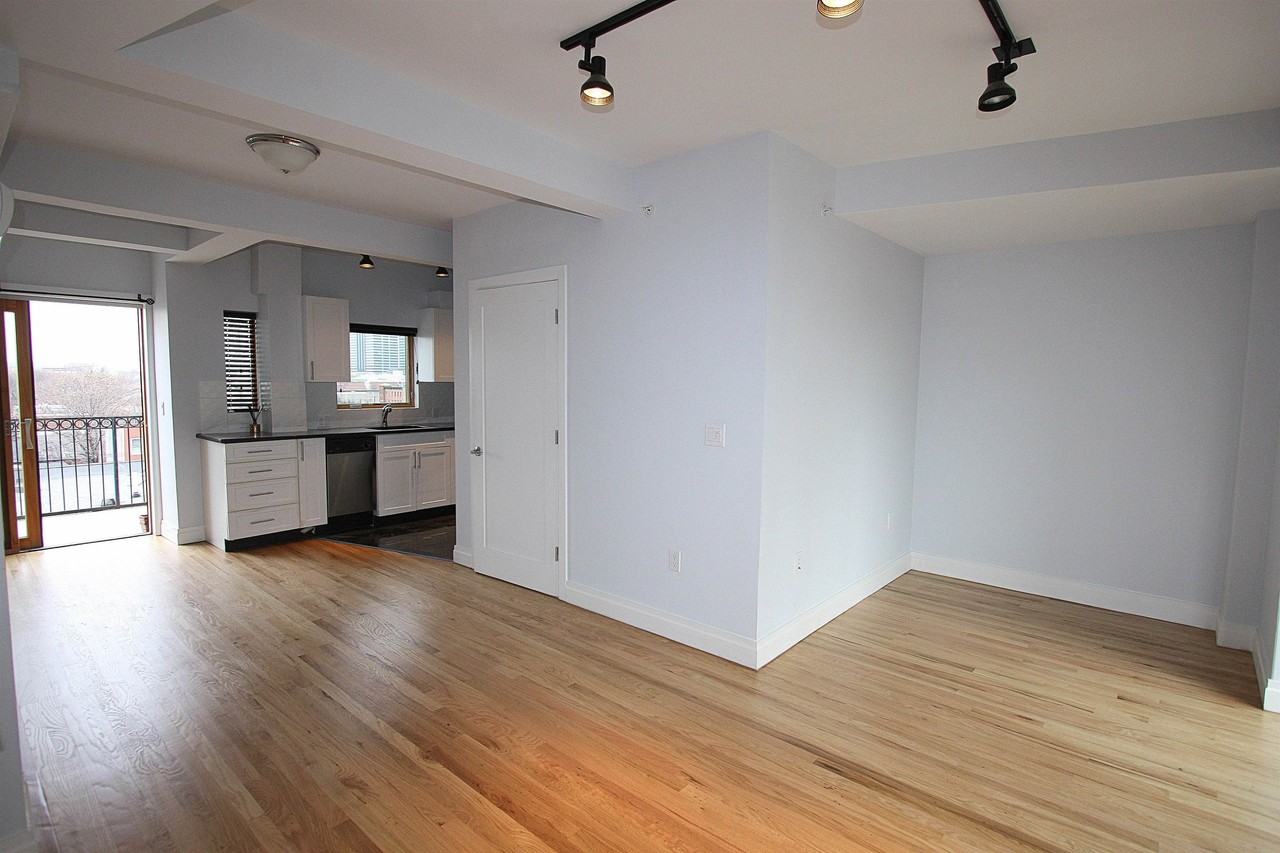 338 Grove St #4C - Photo 7 of 25