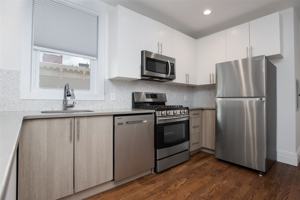 featured image of 76 Bowers St #3