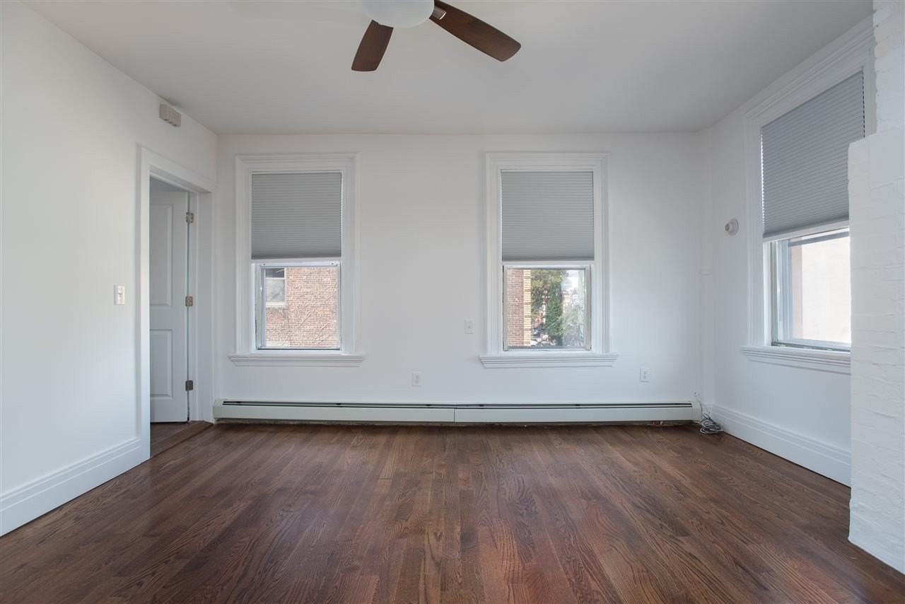 76 Bowers St #3 - Photo 6 of 13