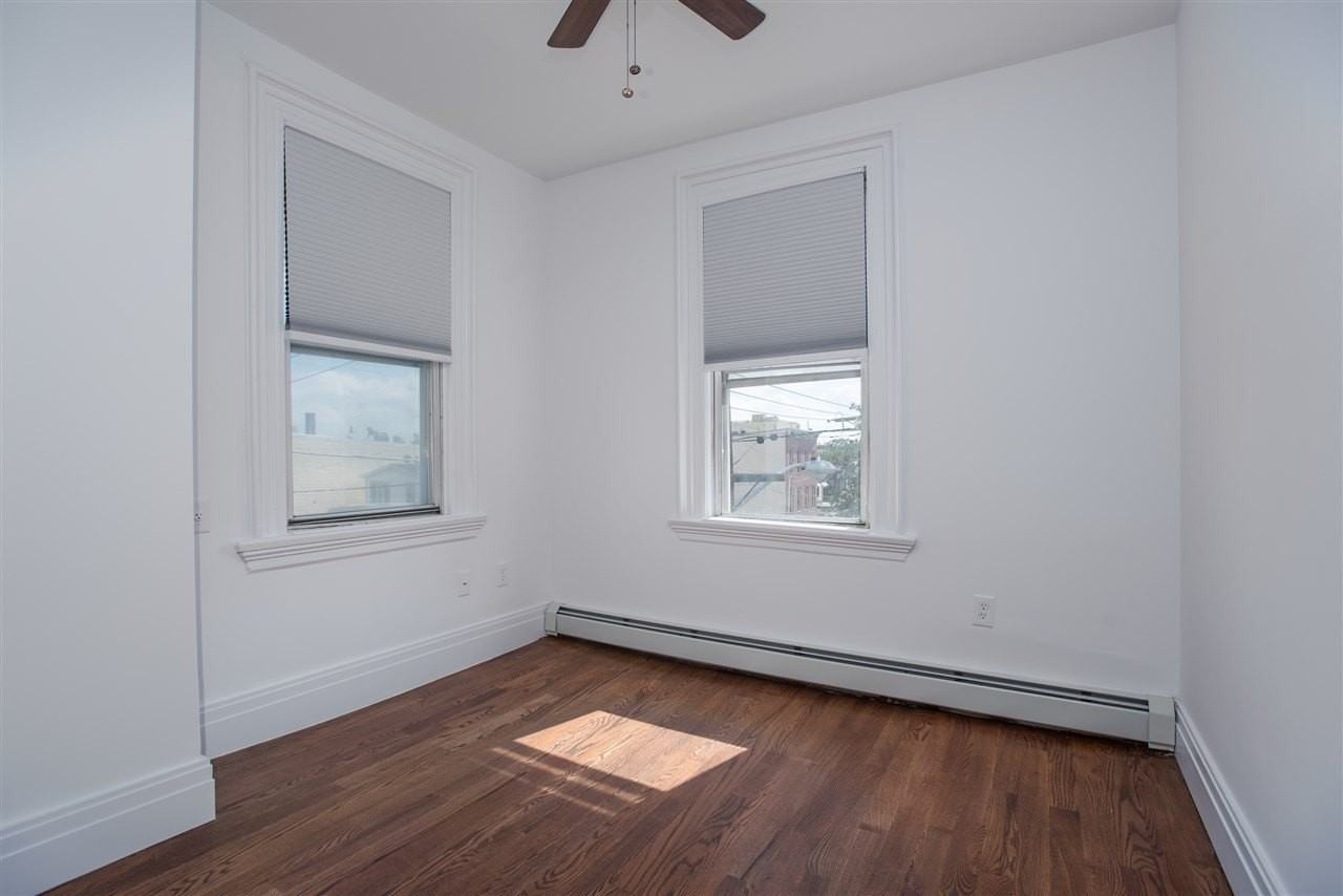 76 Bowers St #3 - Photo 7 of 13