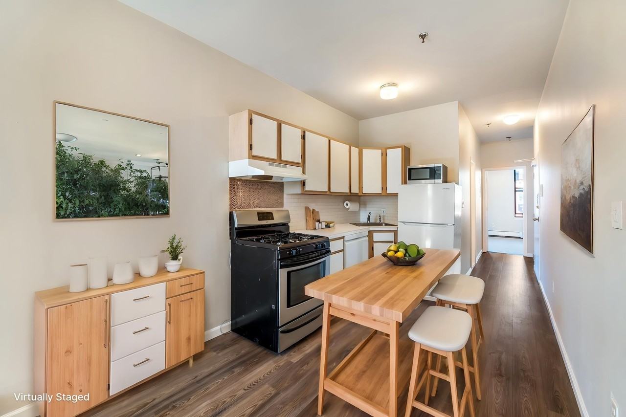 809 Park Ave #8-4R - Photo 2 of 12