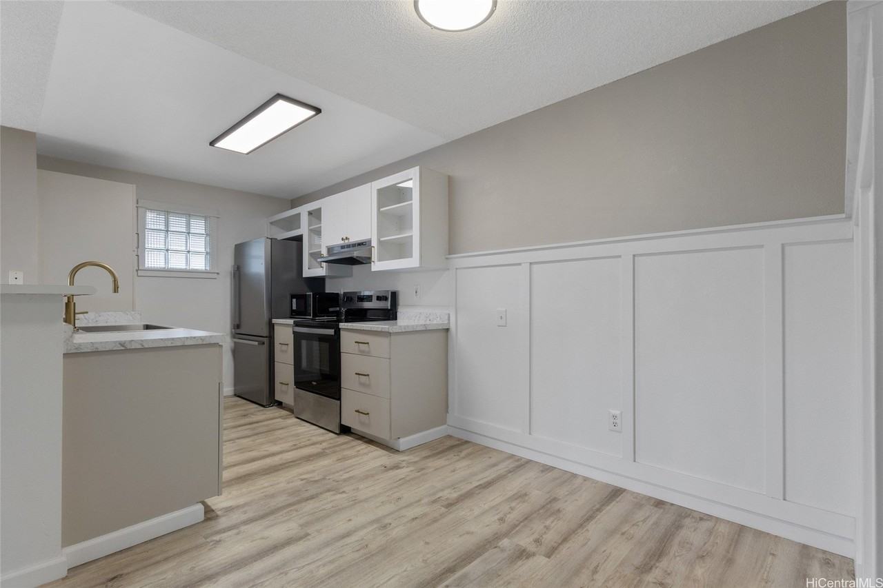 91-1207 Kaneana St #E - Photo 5 of 22