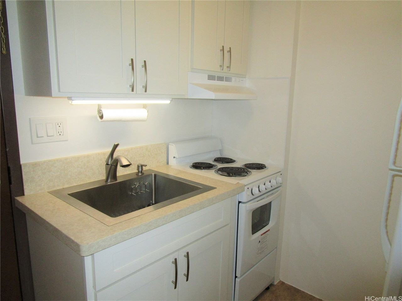1560 Kanunu St #920 - Photo 3 of 20