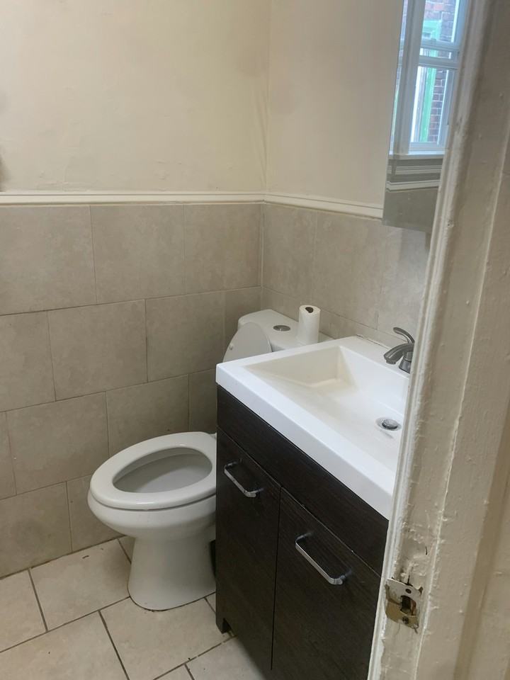 868 Mercer Street, Unit Mercer St. - Photo 4 of 17