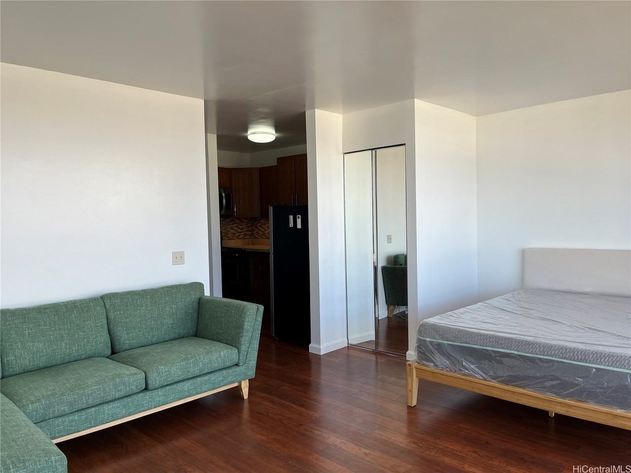 1560 Thurston Ave #504 - Photo 3 of 15